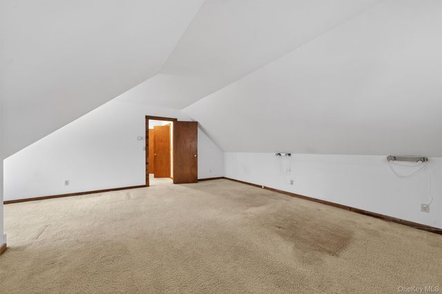 9 Kings Point Lane, Washingtonville, NY 10992