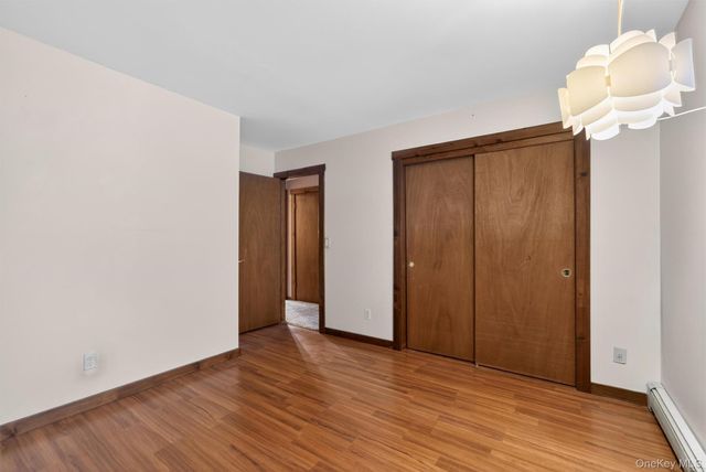 9 Kings Point Lane, Washingtonville, NY 10992