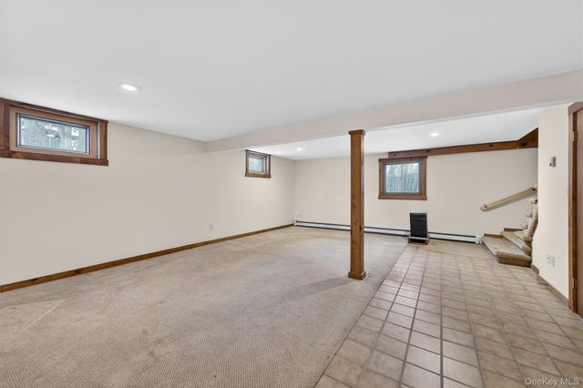 9 Kings Point Lane, Washingtonville, NY 10992