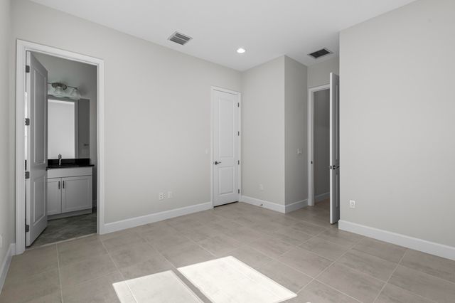 14200 Lacebark Lane, Westlake, FL 33470