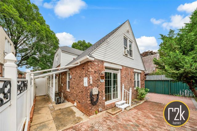 25-56 90th Street, East Elmhurst, NY 11369