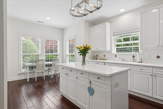 640 Springlake Dr, Franklin, TN 37064
