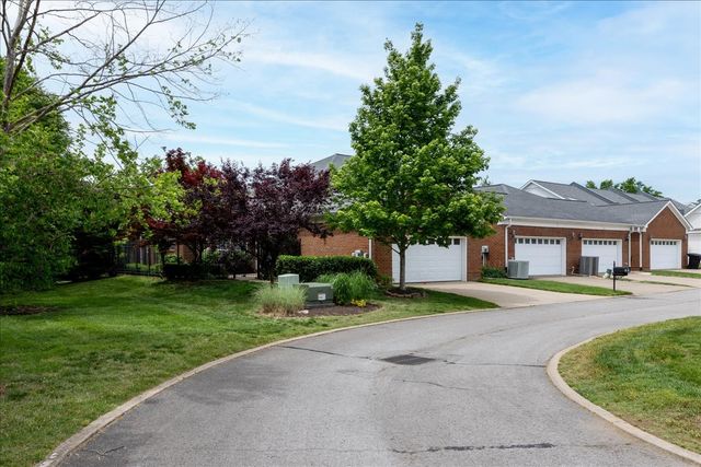 640 Springlake Dr, Franklin, TN 37064