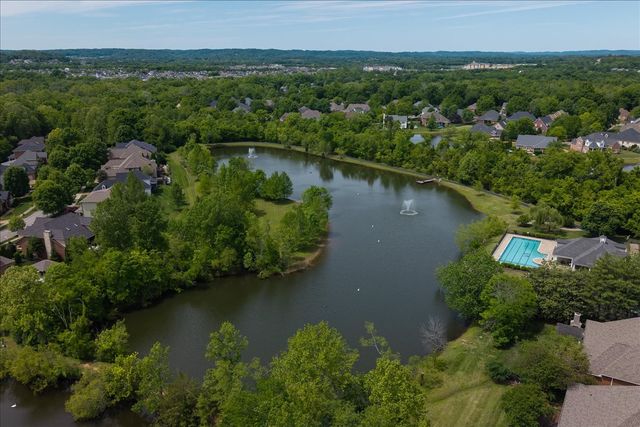 640 Springlake Dr, Franklin, TN 37064