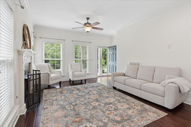 640 Springlake Dr, Franklin, TN 37064