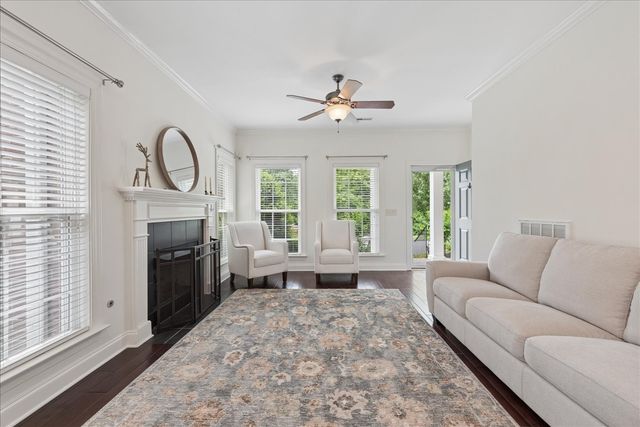 640 Springlake Dr, Franklin, TN 37064