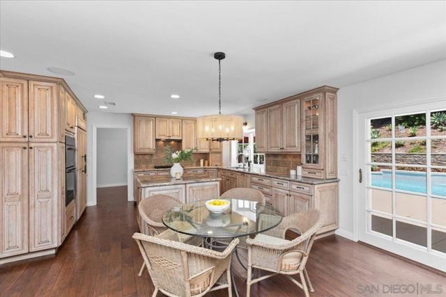 2814 Sombrosa, Carlsbad, CA 92009