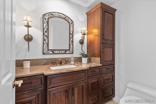 2814 Sombrosa, Carlsbad, CA 92009