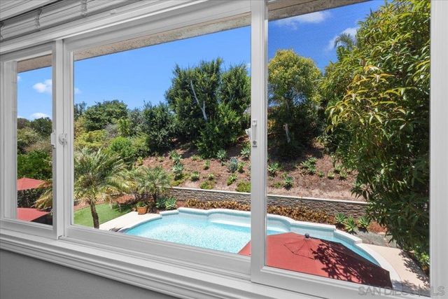 2814 Sombrosa, Carlsbad, CA 92009