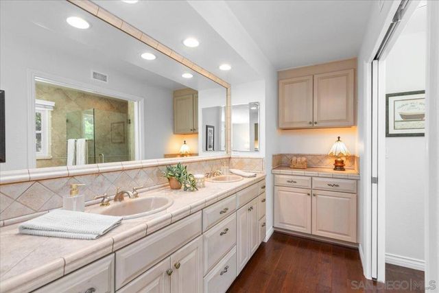 2814 Sombrosa, Carlsbad, CA 92009