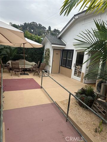 3925 Fountain Avenue, Los Angeles, CA 90029