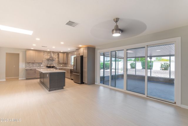18003 N 129TH Avenue, Sun City West, AZ 85375