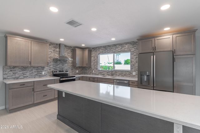 18003 N 129TH Avenue, Sun City West, AZ 85375
