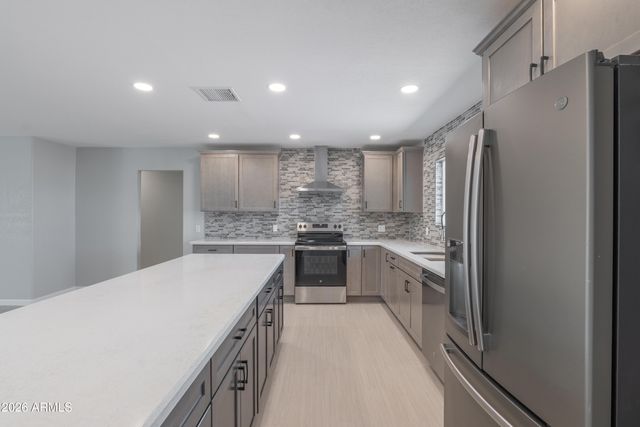 18003 N 129TH Avenue, Sun City West, AZ 85375