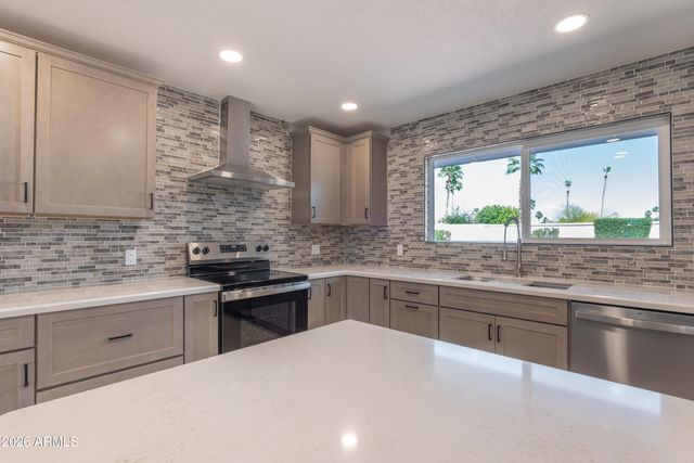 18003 N 129TH Avenue, Sun City West, AZ 85375