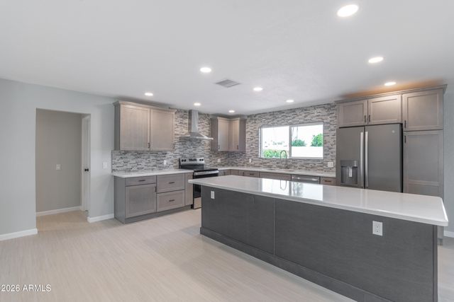 18003 N 129TH Avenue, Sun City West, AZ 85375