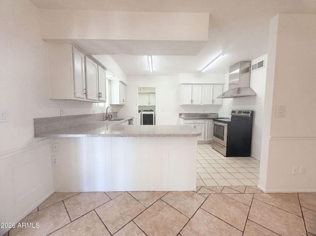 7519 E ED RICE Avenue, Mesa, AZ 85208
