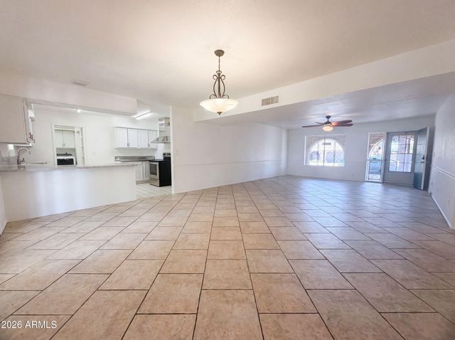 7519 E ED RICE Avenue, Mesa, AZ 85208