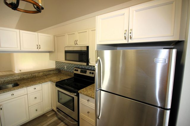 416 Buttonwood Place, Boca Raton, FL 33431