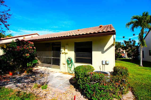 416 Buttonwood Place, Boca Raton, FL 33431