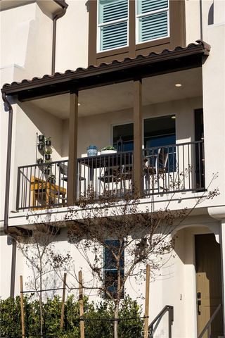166 E Whittier Boulevard, La Habra, CA 90631