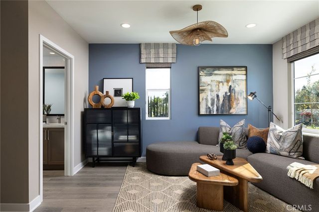 166 E Whittier Boulevard, La Habra, CA 90631