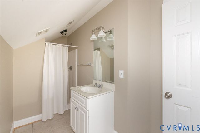 11725 Lincolnshire Ct, Glen Allen, VA 23059