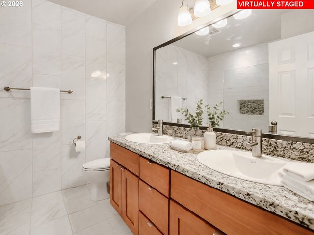 15495 BRIANNE Ct, Lake Oswego, OR 97035