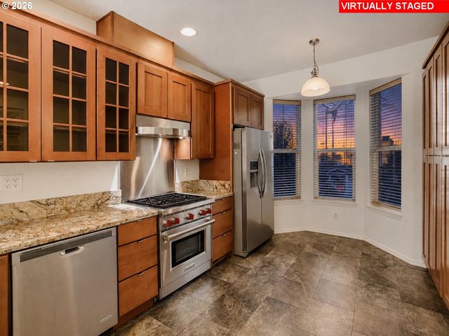 15495 BRIANNE Ct, Lake Oswego, OR 97035