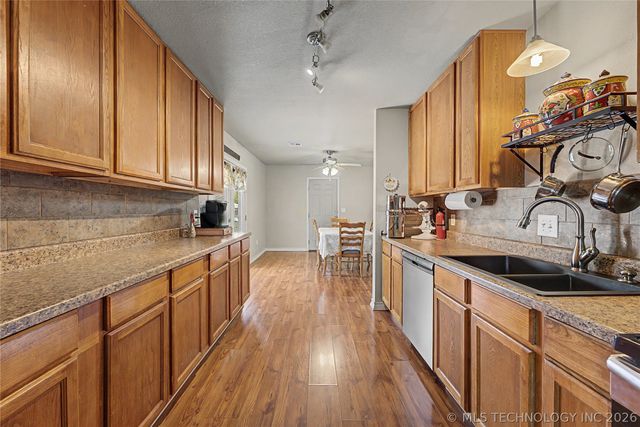 336 SE 14th Street, Pryor, OK 74361