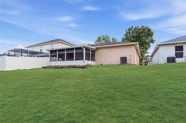 273 CURTIS AVENUE, Groveland, FL 34736