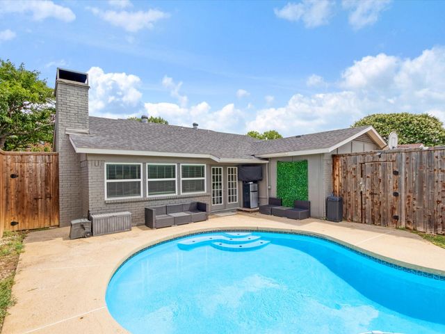 2922 Spring Brook Drive, Garland, TX 75044