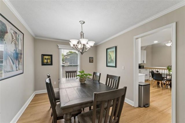 11725 England Street, Overland Park, KS 66210