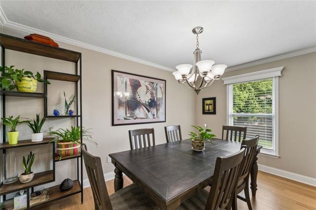11725 England Street, Overland Park, KS 66210