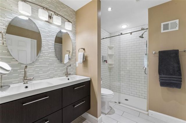 11725 England Street, Overland Park, KS 66210
