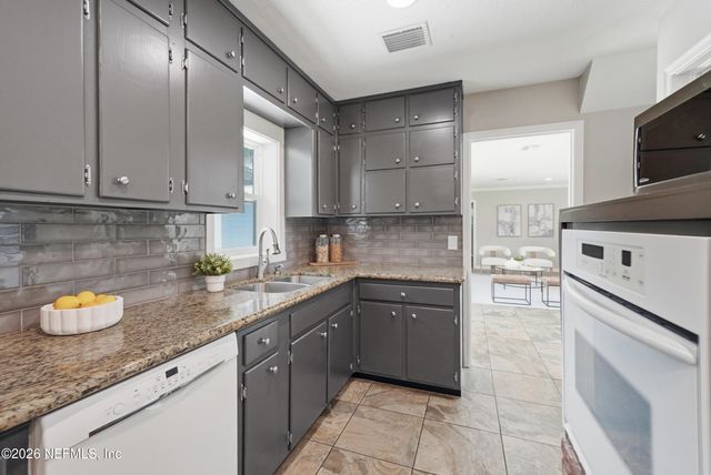 3754 RUSTIC Lane, Jacksonville, FL 32217