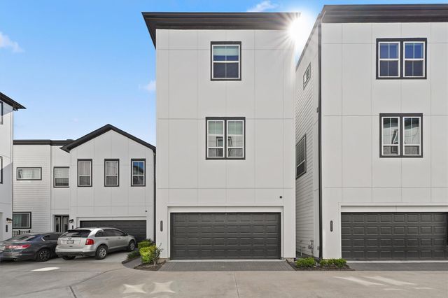 2802 Grand Fountains Drive G, Houston, TX 77054