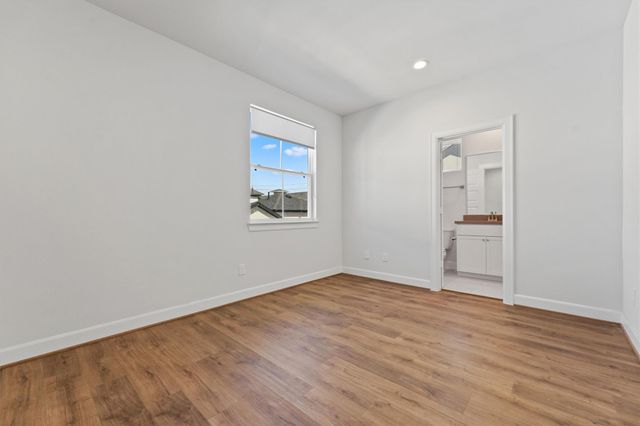 2802 Grand Fountains Drive G, Houston, TX 77054
