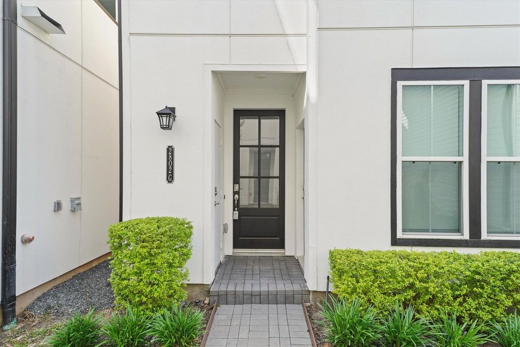 2802 Grand Fountains Drive G, Houston, TX 77054