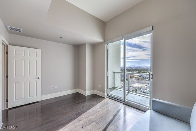 150 Las Vegas Boulevard 2307, Las Vegas, NV 89101