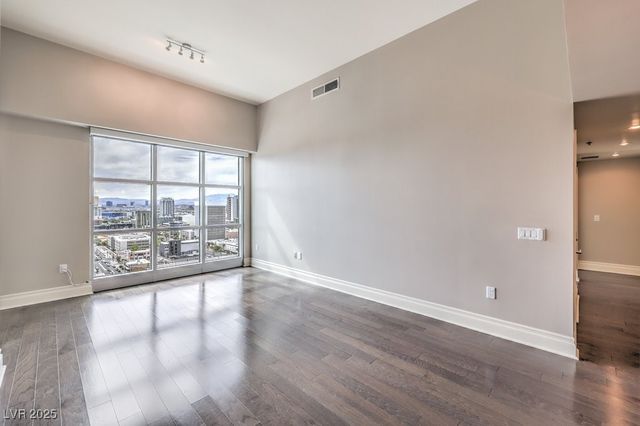 150 Las Vegas Boulevard 2307, Las Vegas, NV 89101