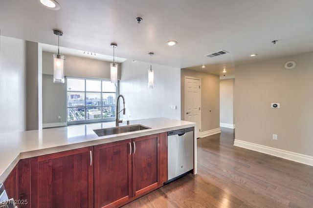 150 Las Vegas Boulevard 2307, Las Vegas, NV 89101