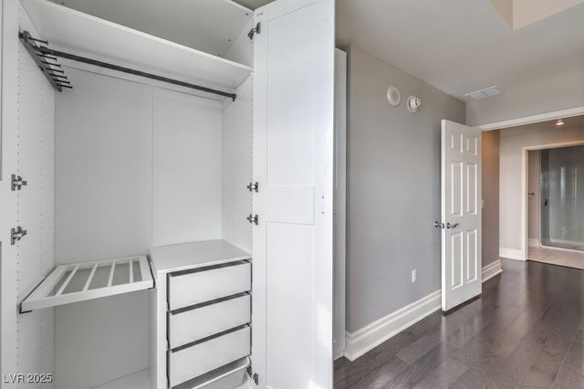 150 Las Vegas Boulevard 2307, Las Vegas, NV 89101