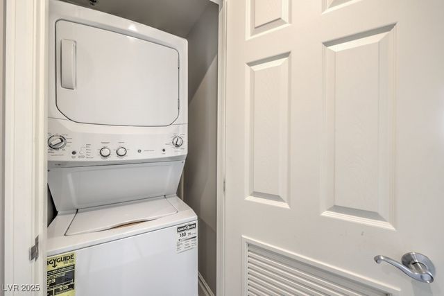 150 Las Vegas Boulevard 2307, Las Vegas, NV 89101