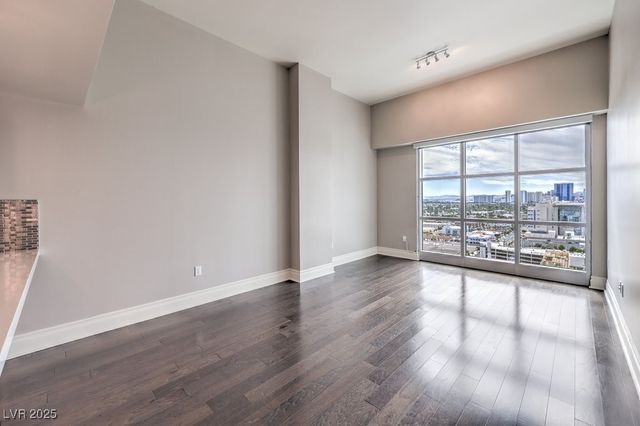 150 Las Vegas Boulevard 2307, Las Vegas, NV 89101