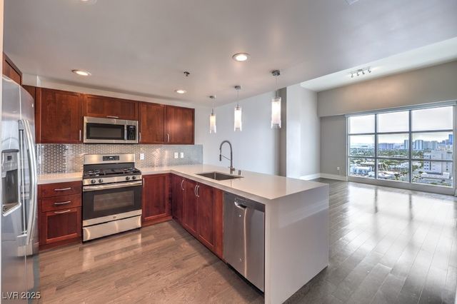 150 Las Vegas Boulevard 2307, Las Vegas, NV 89101