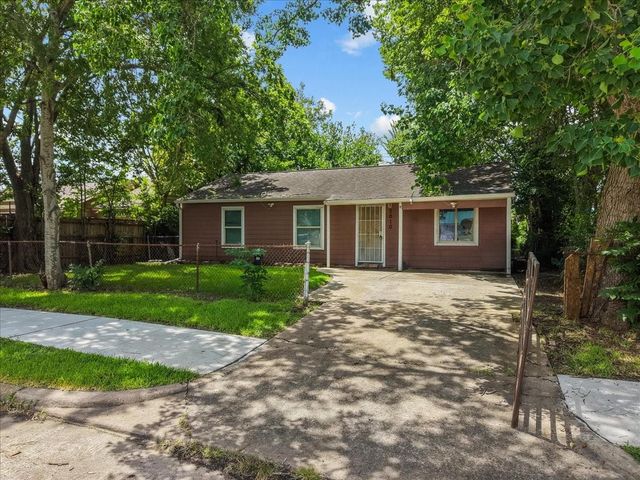 3010 Fern Street, Pasadena, TX 77503