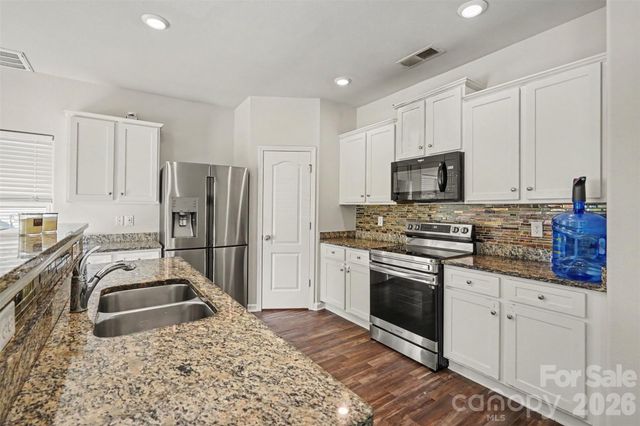 8411 Highgate Drive, Charlotte, NC 28215