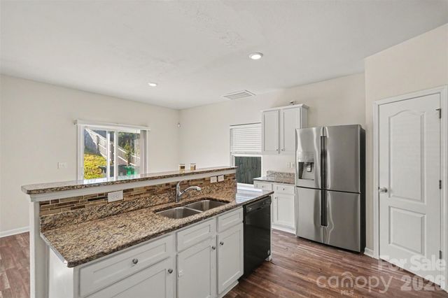8411 Highgate Drive, Charlotte, NC 28215