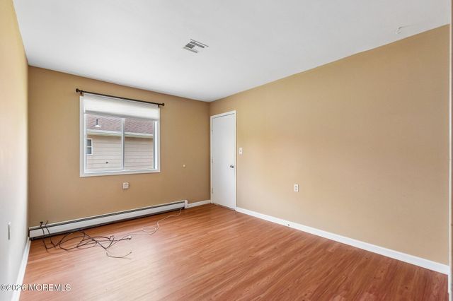 15 Spanish Wells Street, Toms River, NJ 08757